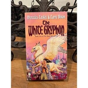 Mage Wars wars book 2.: The White Gryphon